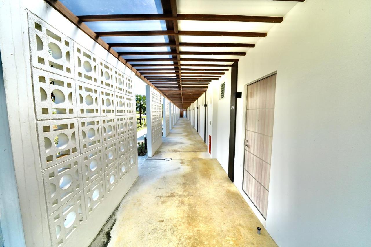 Day'S Beach Hotel Zuichou Miyakojima  Bagian luar foto