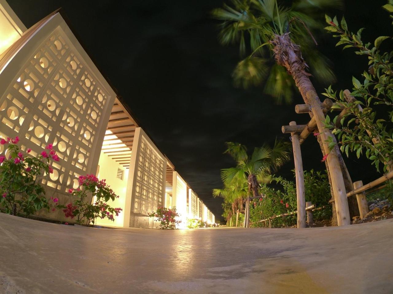 Day'S Beach Hotel Zuichou Miyakojima  Bagian luar foto